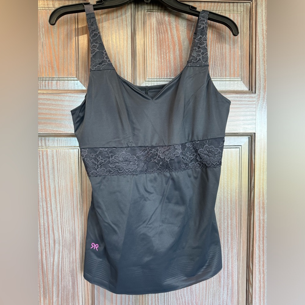 Ruby ribbon tank